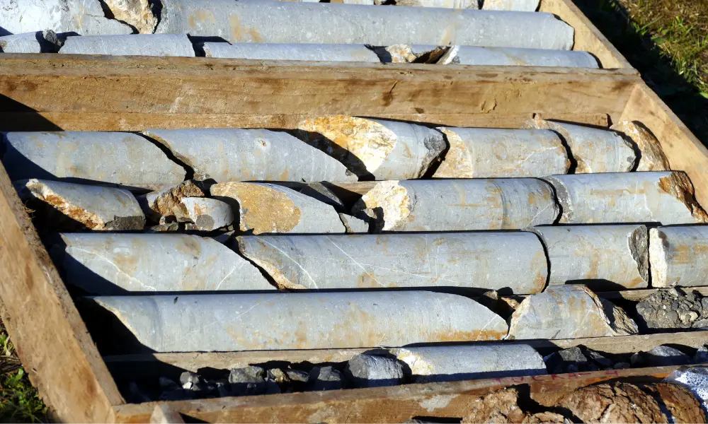 Kemar Minerals Inc. Hit Gold Vein in Unexplored Section at La Centza Project, located in Ecuador
